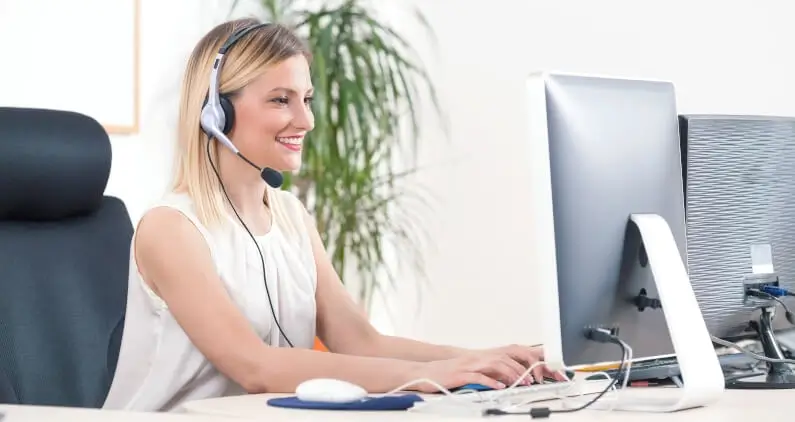 Por qu contratar un secretaria virtual este verano?