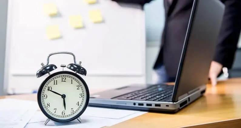 Optimiza la Gestión del Tiempo y Cumple con la Normativa de Control Horario Optimiza la Gestión del Tiempo y Cumple con la Normativa de Control Horario