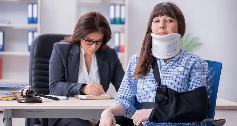 Es obligatorio contratar un seguro de responsabilidad civil?