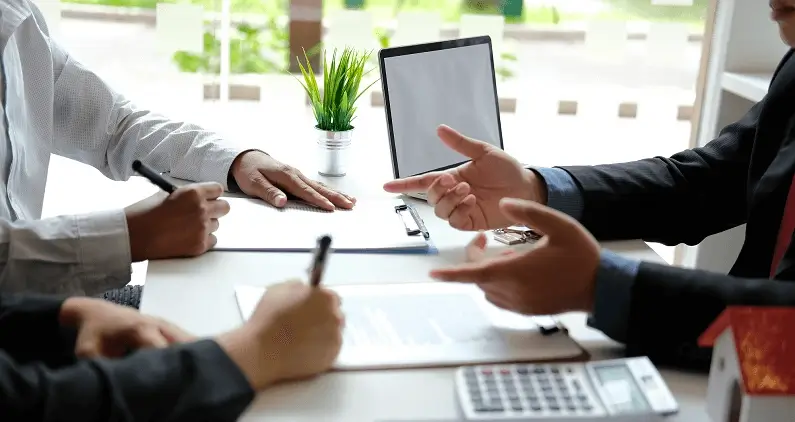 Ventajas de contratar un gestor online