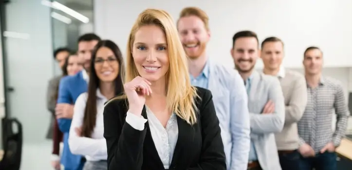 Controla la asistencia laboral de empleados con CheckPlus Presence