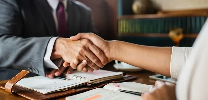 Gestora y asesora online para empresas y autnomos