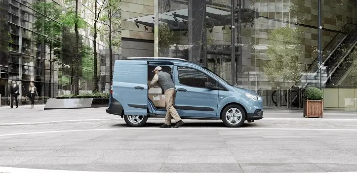 Renting de Ford Transit Courier